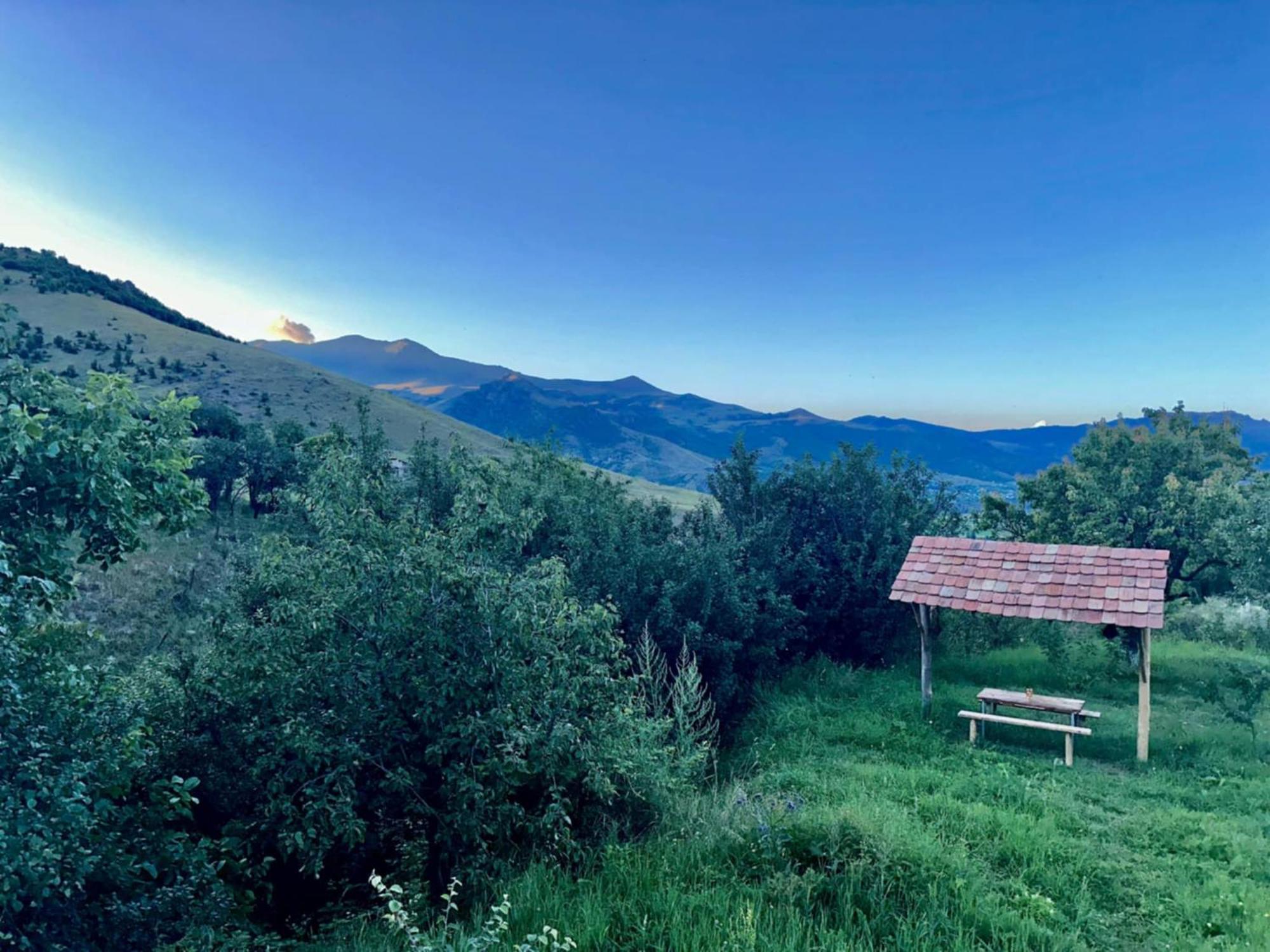 Amoj B&B And Guest House Alaverdi Exterior photo